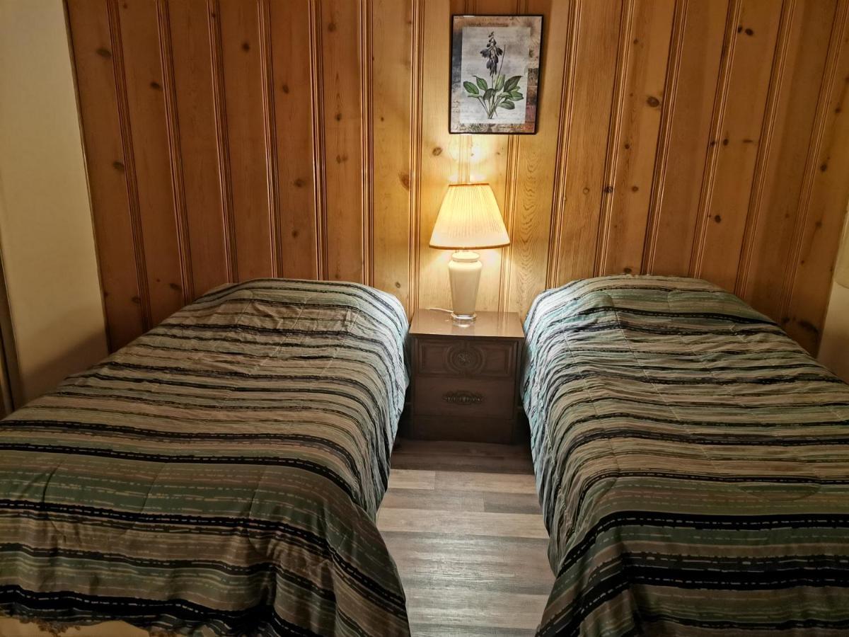The Cedars Motel Princeton Exterior photo