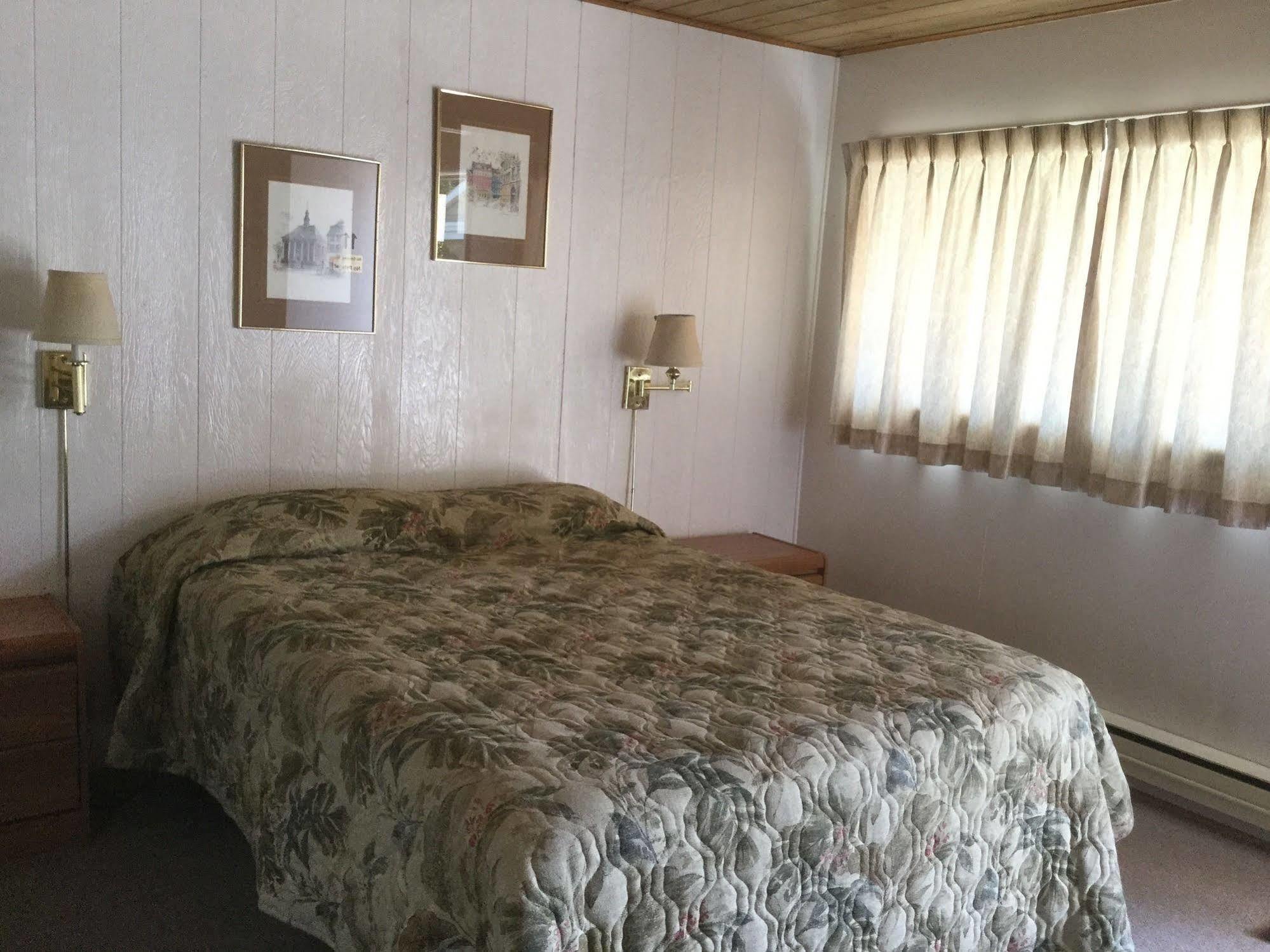 The Cedars Motel Princeton Exterior photo